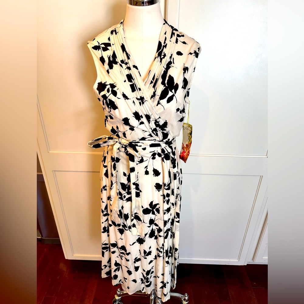 Lapis white and black floral wrap midi dress